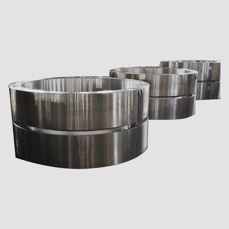 Anneaux en acier forgés résistants pressés hydrauliques d'AISI 4140 SAE 4340 d'OIN 9001 de grande taille