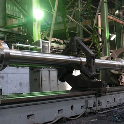 Arbre en acier forgé de haute précision SAE 1045 - Essieu moteur robuste certifié ISO ９001