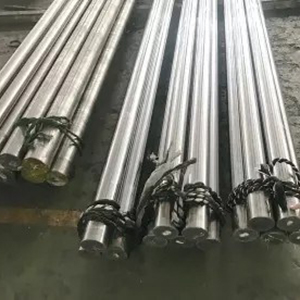 Barre ronde en acier forgé avec précision - Acier moulé A36/ST52 pour arbres de machines