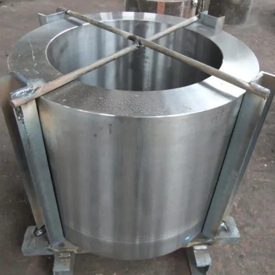 Douille en acier forgée polie par précision de moteur de turbine d'AISI 4140 42CrMo4